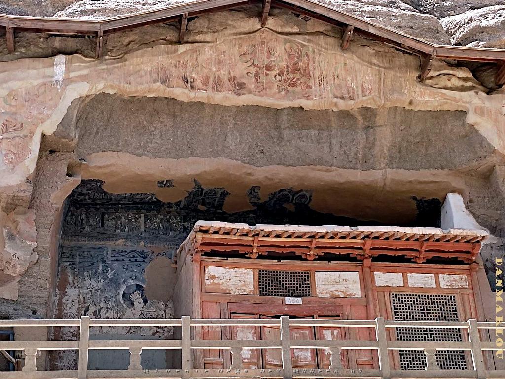 DUNHUANG - 071 -Grottes de Mogao .jpg